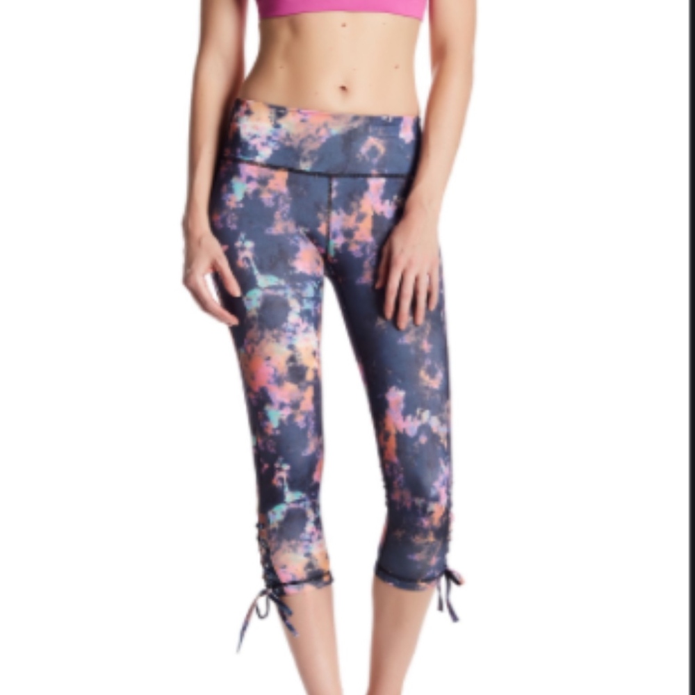Mono B Splatter Lace-Up Capri Leggings Multi S M
